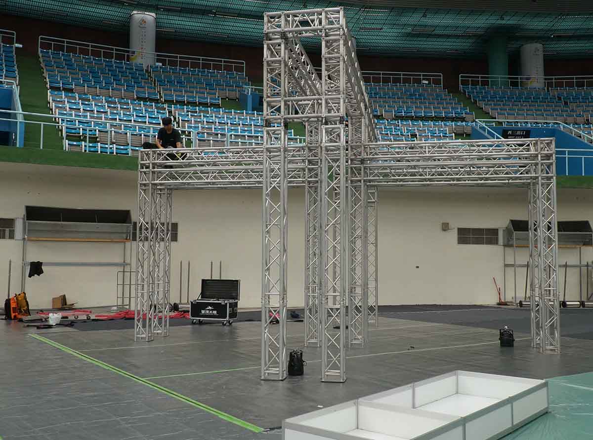 2020桃園商業展活動舞台Truss架搭建 | 活動舞台搭建找奇想活動創造-1 2020桃園商業展活動舞台Truss架搭建 | 活動舞台搭建找奇想活動創造-1