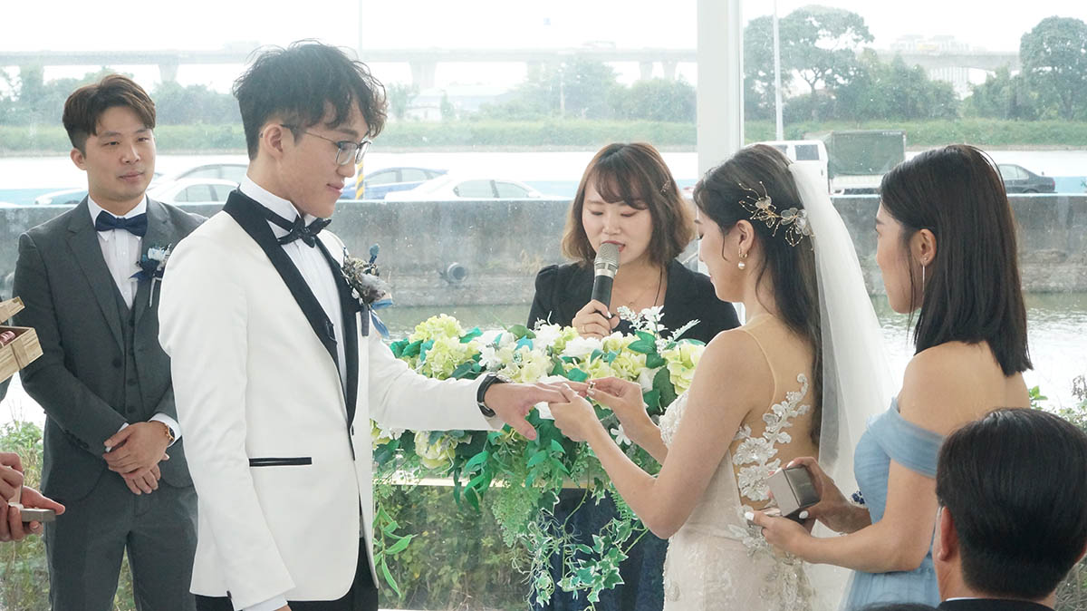 婚禮主持費用 | 選擇婚禮主持人前你不可不知的三件事 婚禮主持費用 | 選擇婚禮主持人前你不可不知的三件事